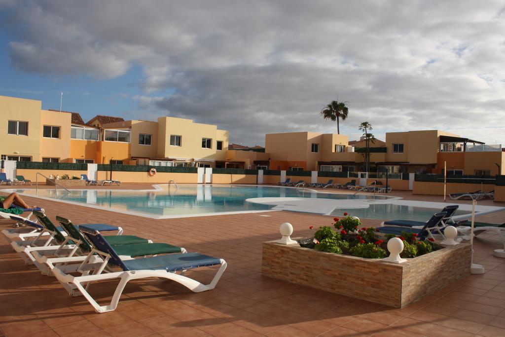 Anju Villas Los Delfines Bravo'S Apartments Corralejo Eksteriør billede