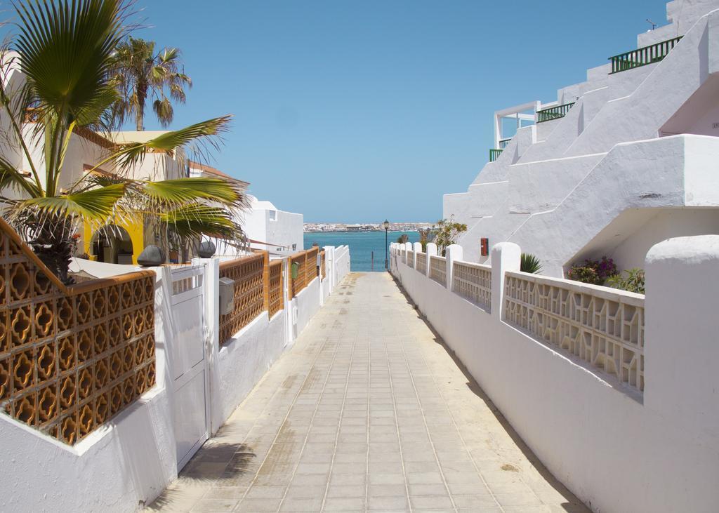 Anju Villas Los Delfines Bravo'S Apartments Corralejo Eksteriør billede