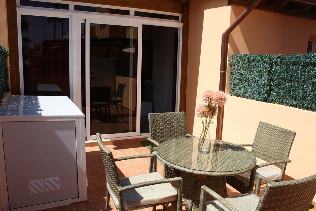 Anju Villas Los Delfines Bravo'S Apartments Corralejo Eksteriør billede